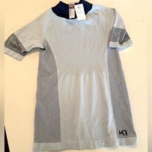 NWT KARI TRAA Sophie Tee Cloud Blue functional t shirt workout M